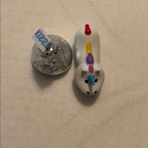 Unicorn cord biter! 🌈😊 - Picture 2 of 4